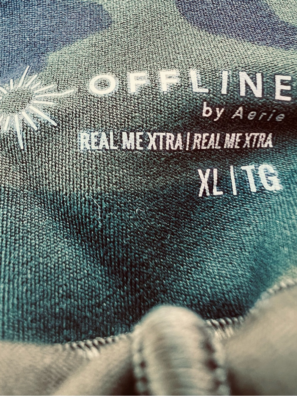 š OFFLINE by AERIE REAL ME CAMOUFLAGE PERFORMANCE MINI SKORT NWT - Picture 3 of 10